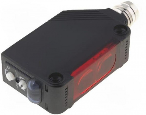 E3Z-R86 OMI Датчик фотоэл. прямоуг. E3Z, рефлекторный MSR, 4м, PNP, разъём M8 4-pin